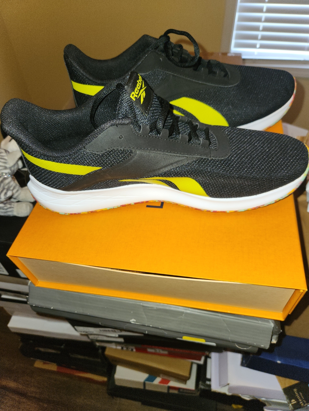 Reebok Memorytech Black & Yellow Running Shoes